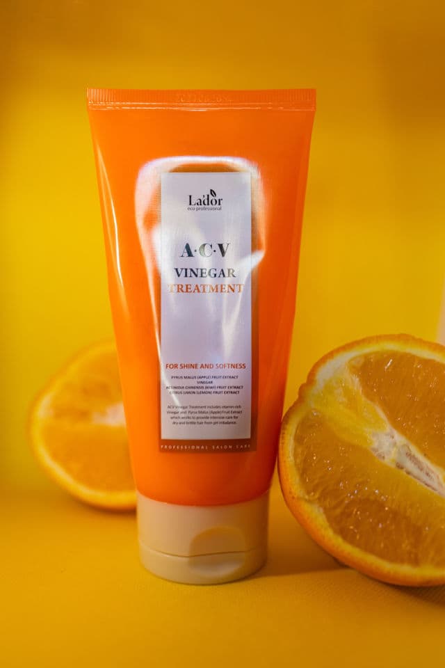 LADOR ACV Vinegar Treatment review photo by Schwartz