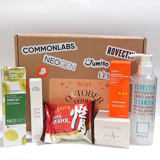 Picky Picky Box #3 | October Treats review photo by Alca