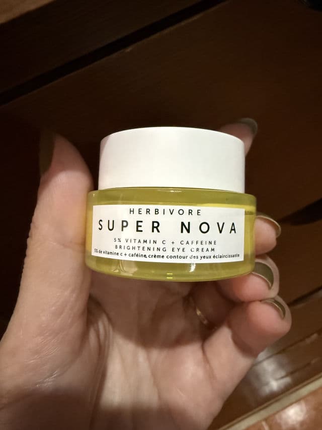Herbivore Botanicals Super Nova 5% Vitamin C + Caffeine Brightening Eye Cream review photo by adrianamonsalvemakeu