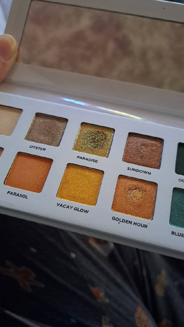 Iconic London Beachside Babe Eyeshadow Palette review photo by marifa