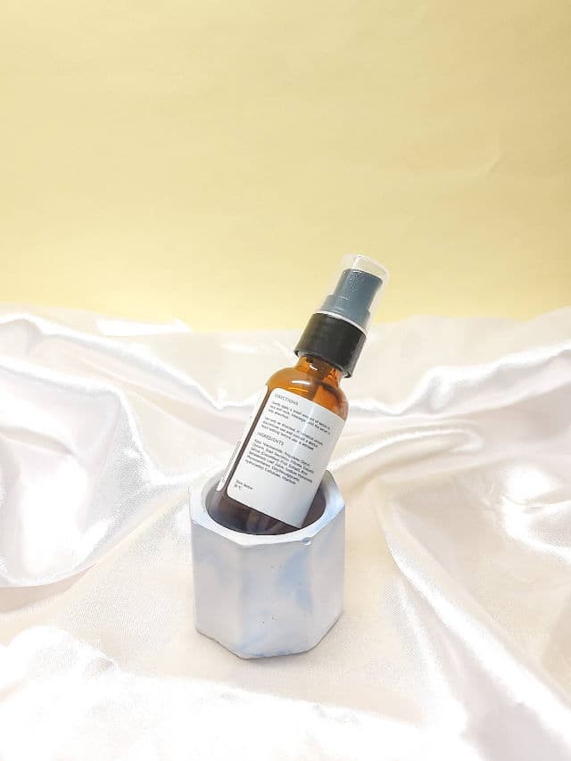 Dermorepubliq 5% Niacinamide + Hyaluronic Acid for Sensitive Skin Serum review photo by ioveskincare