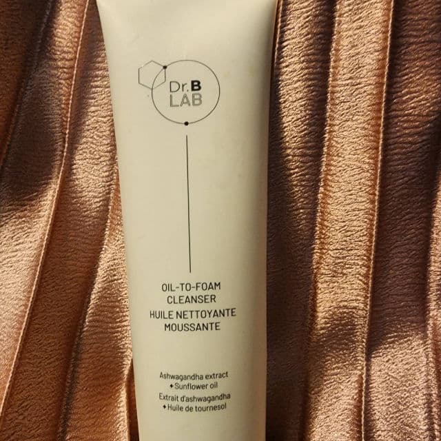 Dr. Brandt Dr. B Lab Oil-to-Foam Cleanser review photo by crimsonxerox
