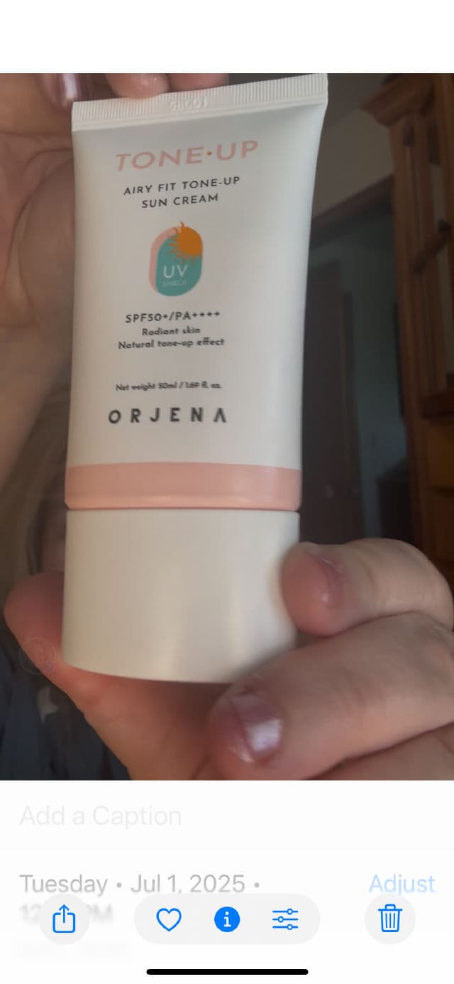 Orjena Aqua Perfect Sun Gel SPF50+ PA++++ review photo by Gabrielle05