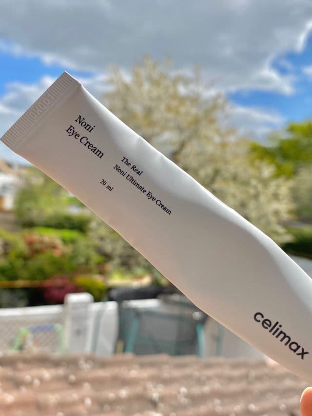 CELIMAX The Real Noni Ultimate Eye Cream review photo by Skincarewithtai