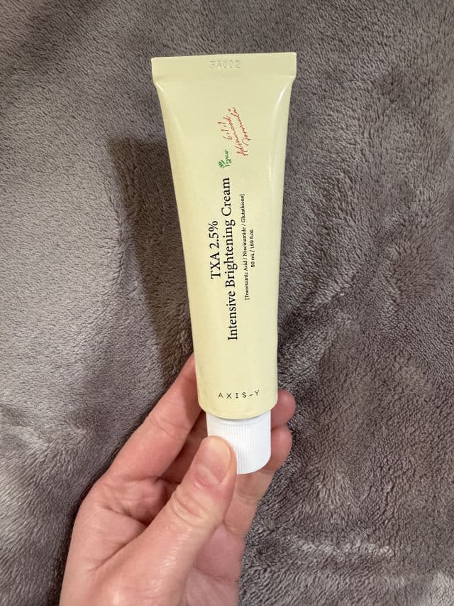 AXIS-Y TXA 2.5% Intensive Brightening Cream review photo by Rianna