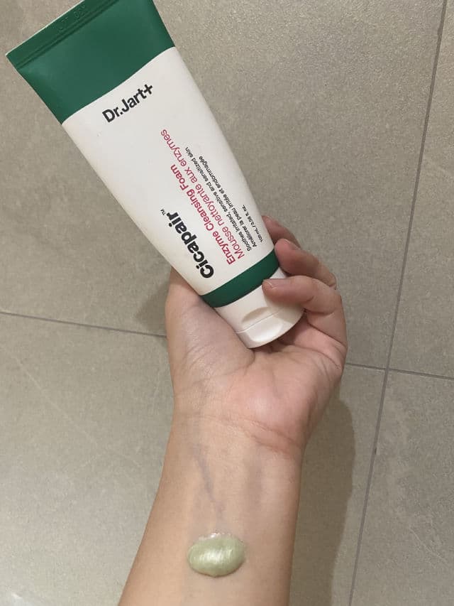 Dr. Jart+ Cicapair Tiger Grass Enzyme Foam Cleanser review photo by SkincareUprising