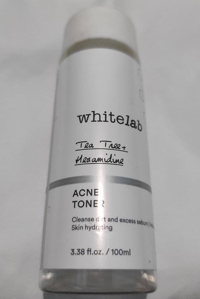 whitelab Acne Toner review photo by mrscepiskincare