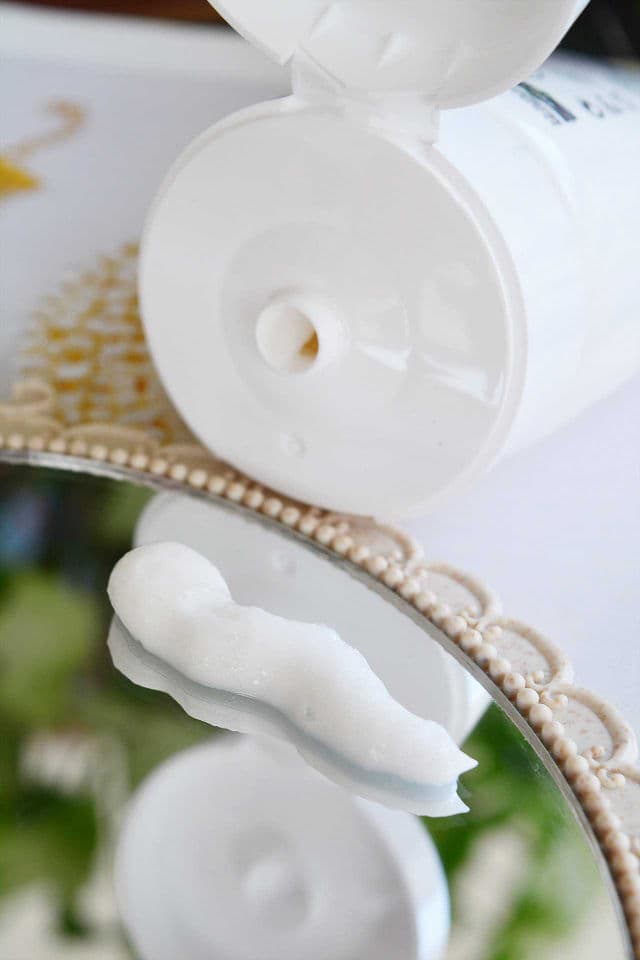 Beauty Buffet Scentio Milk Plus Whitening Facial Foam review photo by lunabellarina