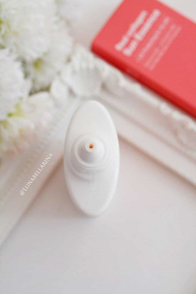 One-day's you Real Collagen Sun Essence SPF50+ PA++++ review photo by lunabellarina