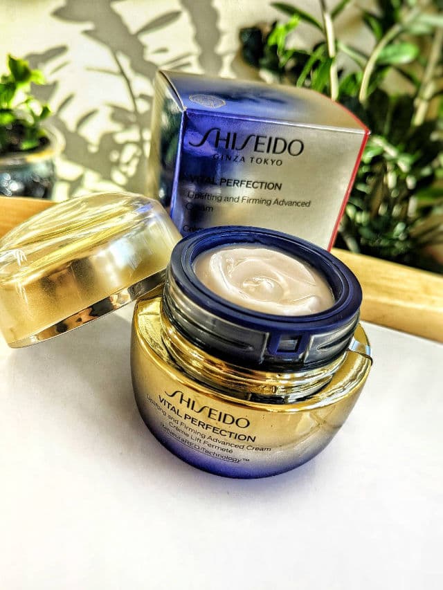 Shiseido Vital Perfection Uplifting and Firming Day Cream review photo by Deasy88