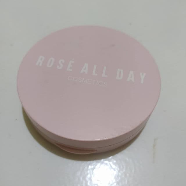Rose All Day The Realest Lightweight Compact Powder review photo by annelip31