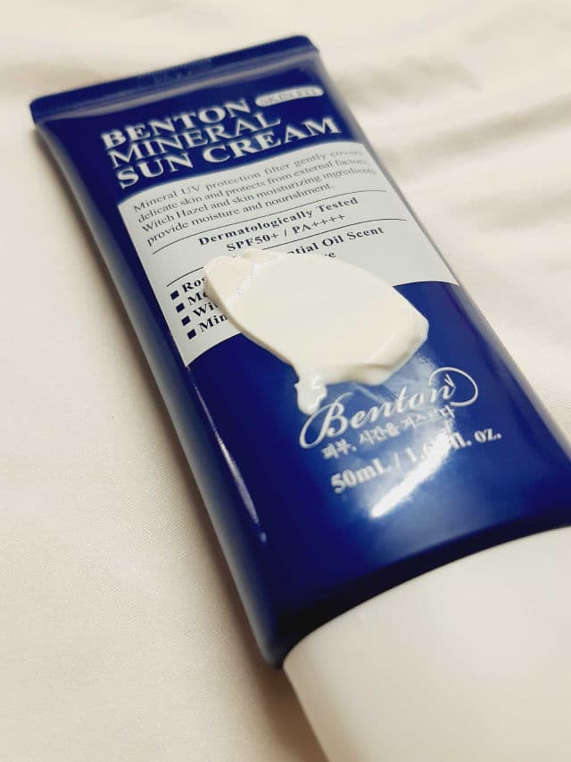BENTON Skin Fit Mineral Sun Cream SPF50/PA++++ review photo by lovebloomieskin