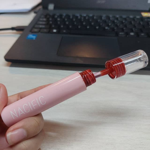 Nacific Shine Mood Slick Lip Tint - 08 Lucid Red review photo by parisia