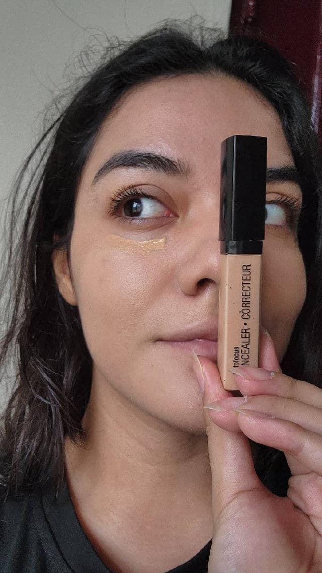 Wet N Wild Photo Focus Concealer review photo by MLELX3