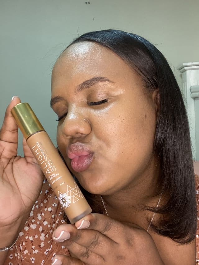 Pacifica Alight Clean Foundation review photo by Chell812
