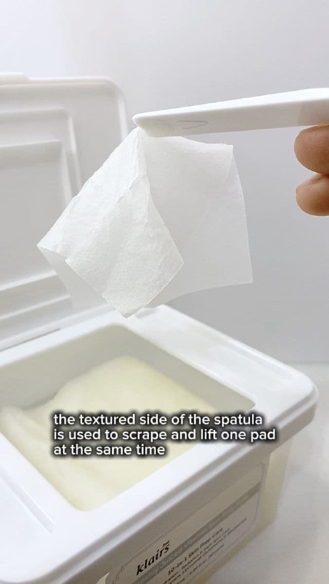 Dear, Klairs Freshly Juiced Vitamin Toner Pads review photo by evabilqistafdila