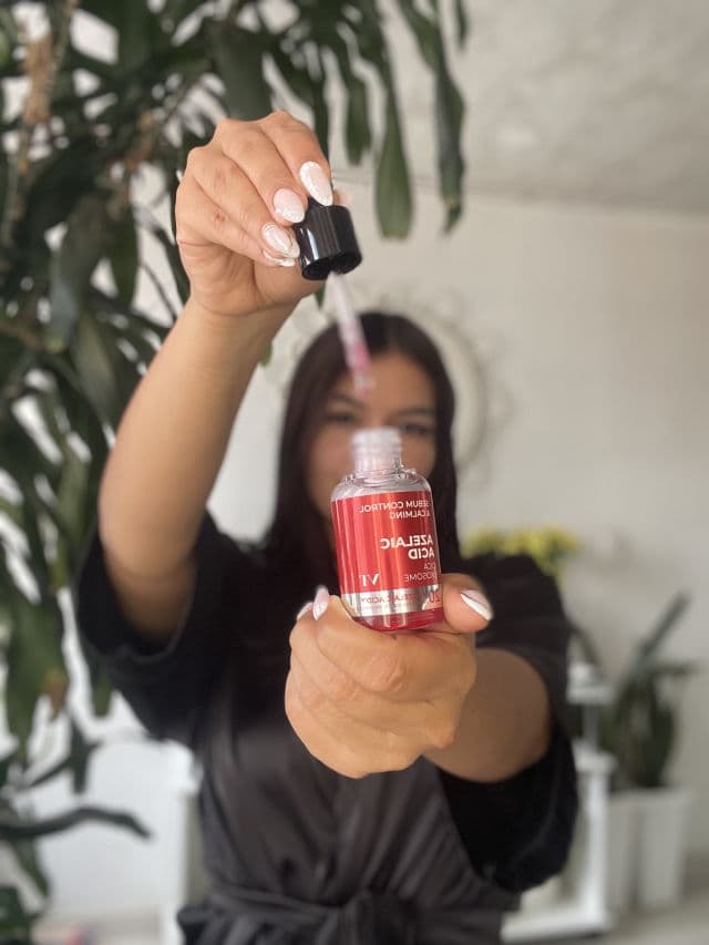 VT COSMETICS Azelaic A1 Calming Ampoule review photo by Daniela26