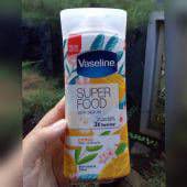 Vaseline Superfood Skin Serum Citrus review photo by taary