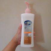 Vaseline Healthy Bright SPF 24 PA++ review photo by taary