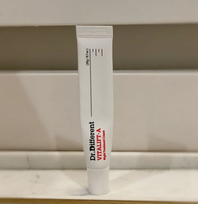 Dr.Different Vitalift-A review photo by AnqiKbeauty