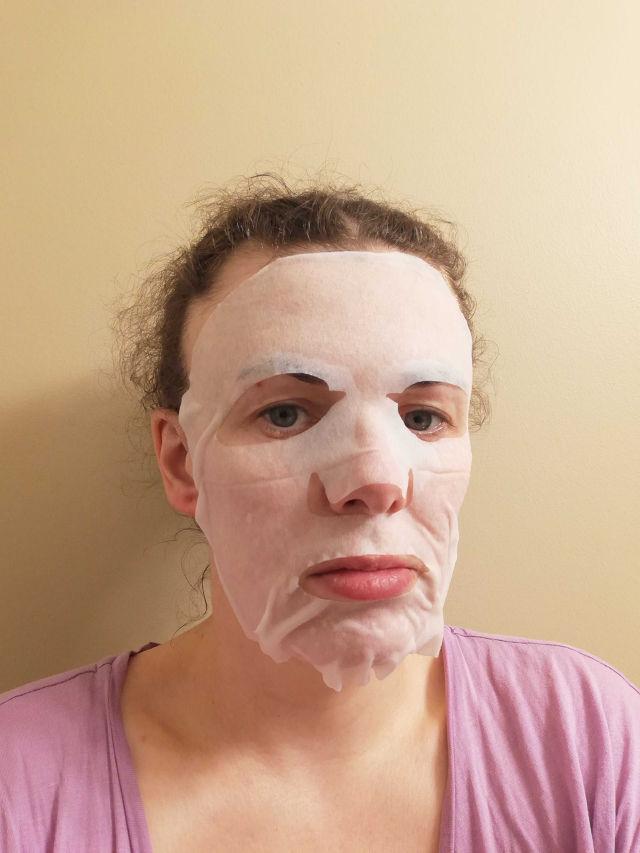 Niacinamide Vitamin C Brightening Mask  product review