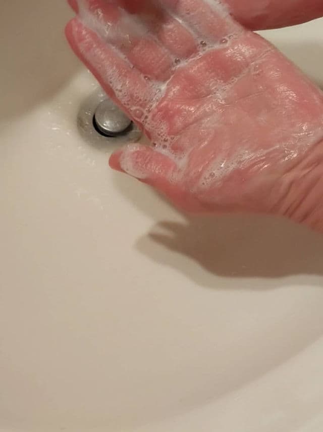 Clinique All About Clean Liquid Facial Soap Mild review photo by Lorelei