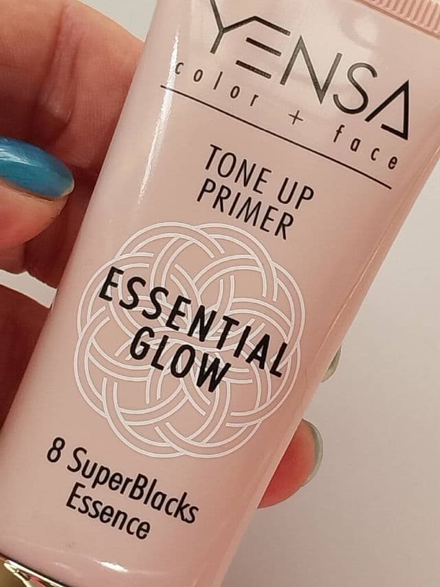 Yensa Tone Up Primer Essential Glow review photo by Lorelei