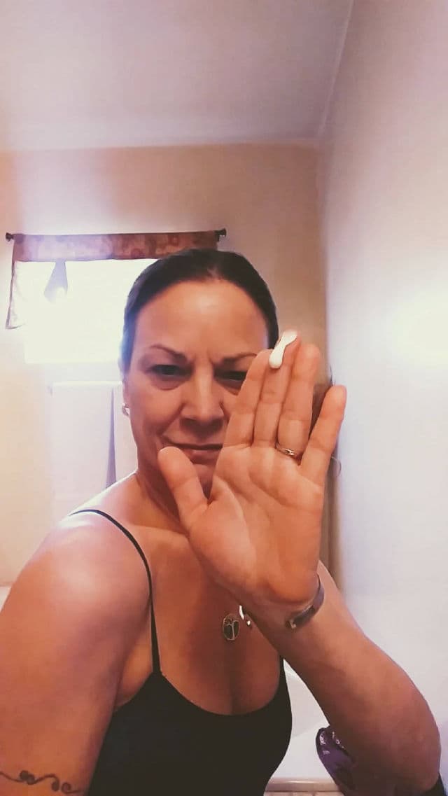 Ecco Bella Water-Free Vanilla Herbal Body Lotion review photo by Lorelei