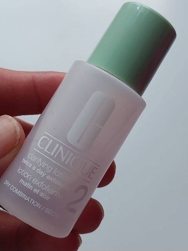 Clinique Clarifying Lotion 1.0 Twice a Day Exfoliator review photo by Lorelei