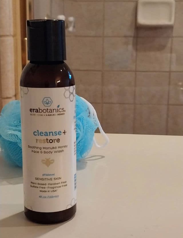 Era Organics Cleanse + Restore review photo by Lorelei
