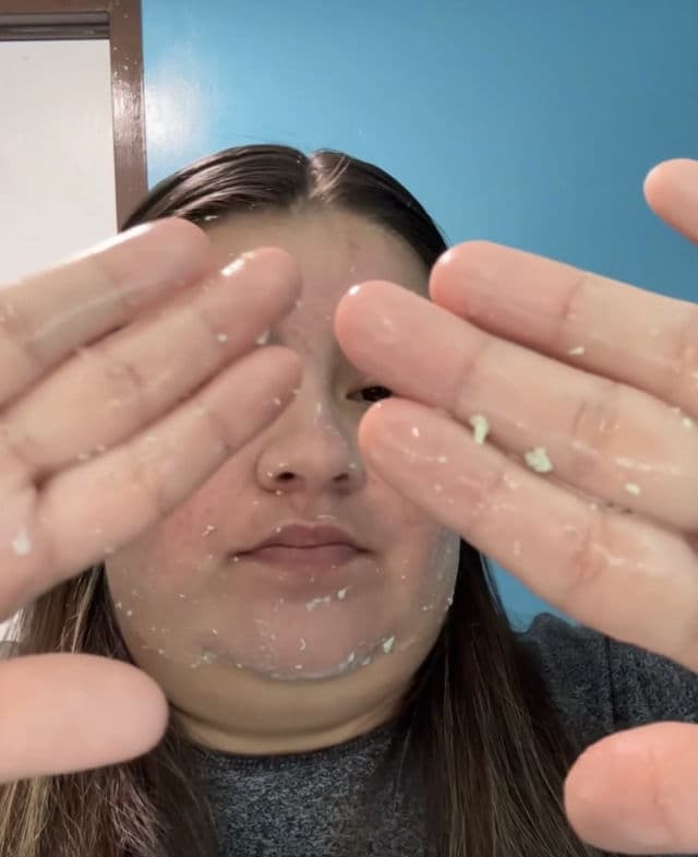 Dr.Pepti Centella Turnover Soft Peeling Gel review photo by Fernandareyes