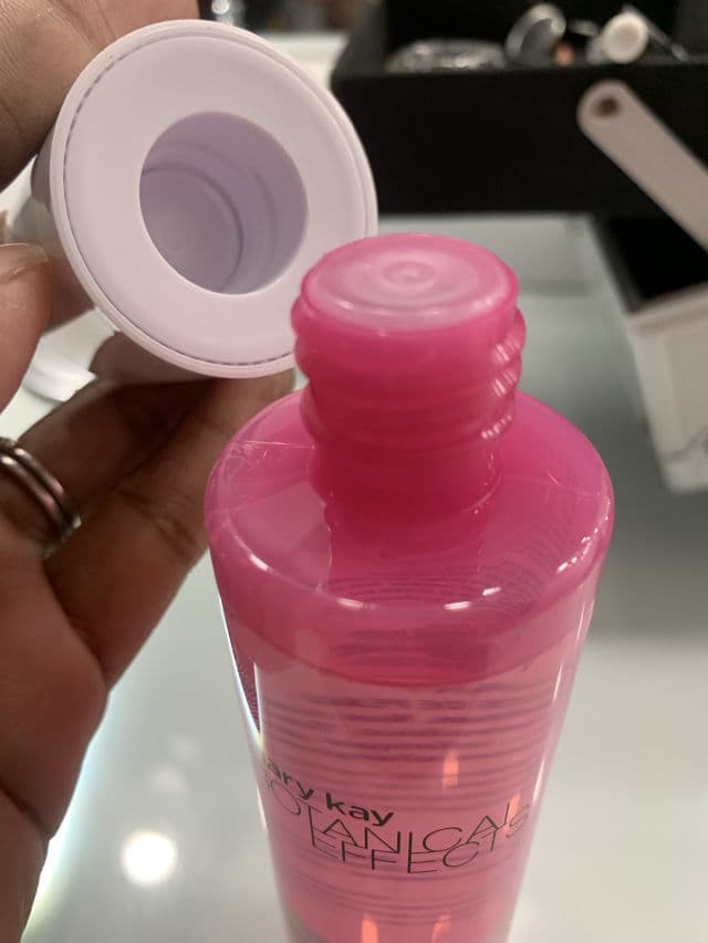 Mary Kay Botanical Effects Refreshing Toner review photo by Anajj