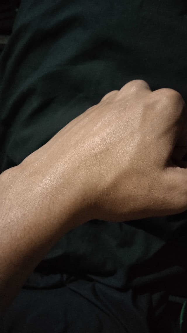 Luxe Organix Niacinamide + Cica Velvet Body Cream review photo by Katho