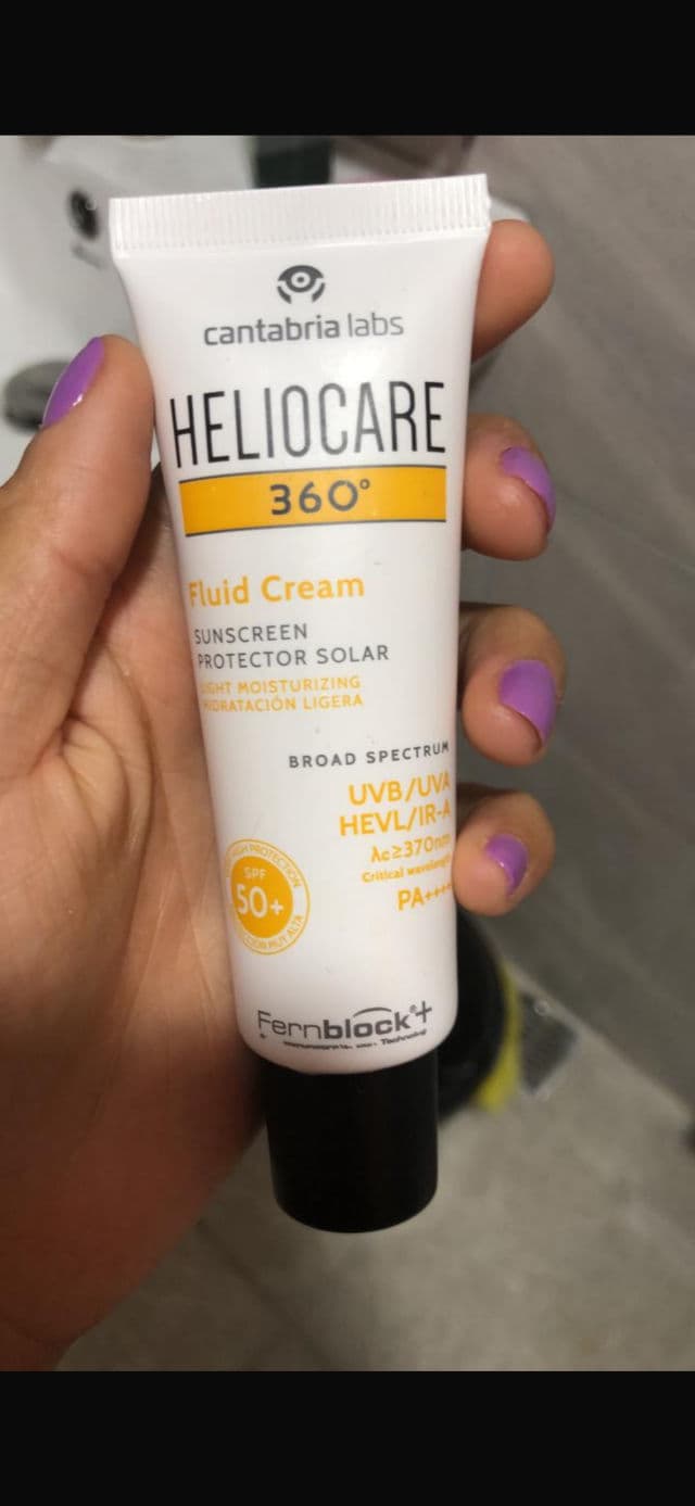 Heliocare Mineral Fluid SPF 50+ review photo by EveAdames