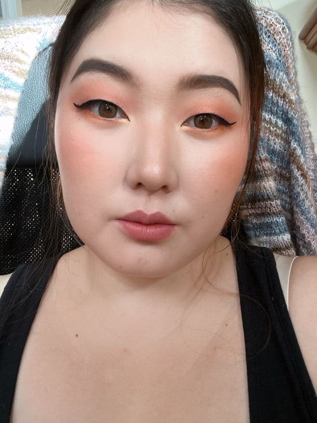 Too Faced Born This Way Ethereal Light Illuminating Smoothing Concealer review photo by UkaM