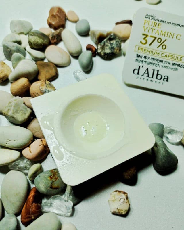 D' Alba Piedmont Pure Vitamin C 37% Premium Capsule review photo by musthikaaa