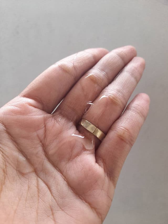 Naturals by Watsons Coffee Shampoo review photo by rangermerah