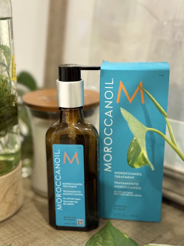 Moroccanoil Dry Scalp Treatment review photo by jenni5