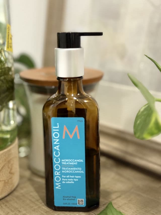 Moroccanoil Dry Scalp Treatment review photo by jenni5