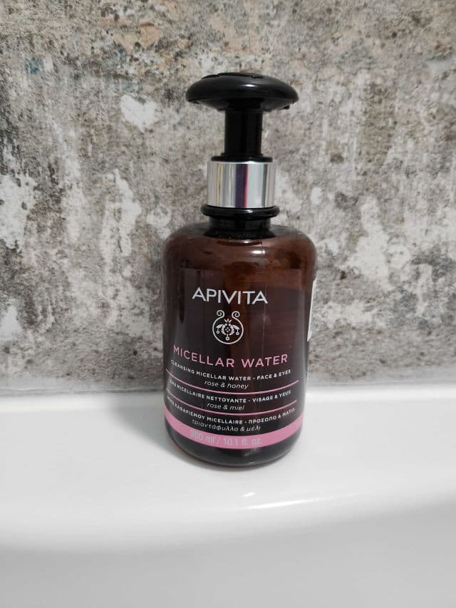 Apivita Cleansing Micellar Water Rose & Honey review photo by AnaGeorgiana