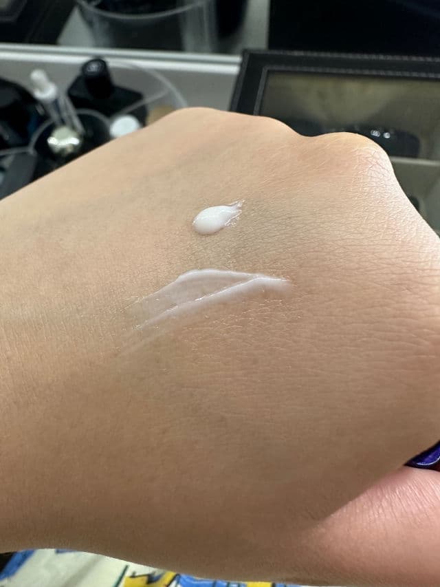 Shiseido Vital Perfection Uplifting and Firming Eye Cream review photo by SophiaDelarosa