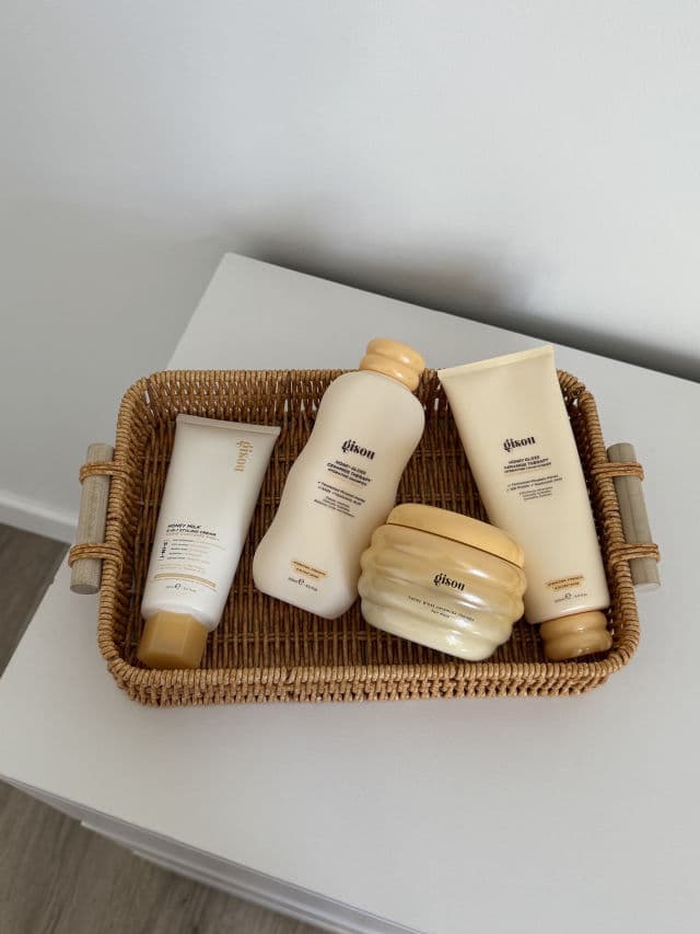 Gisou Honey Infused Hair Wash review photo by Ellihul