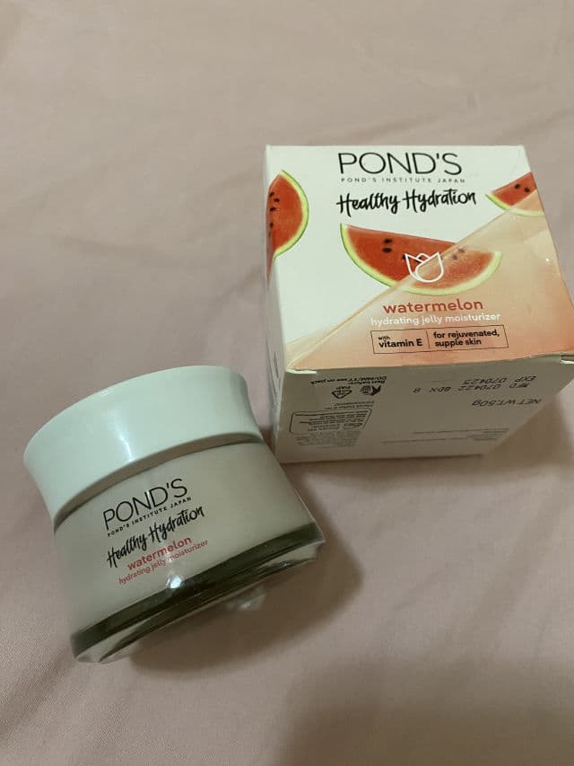 Pond's Healthy Hydration Watermelon Hydrating Jelly Moisturizer with Vitamin E review photo by Myka