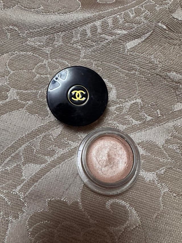 Chanel Les Beiges Crème Belle Mine Ensoleillée  review photo by Miranda2UGC