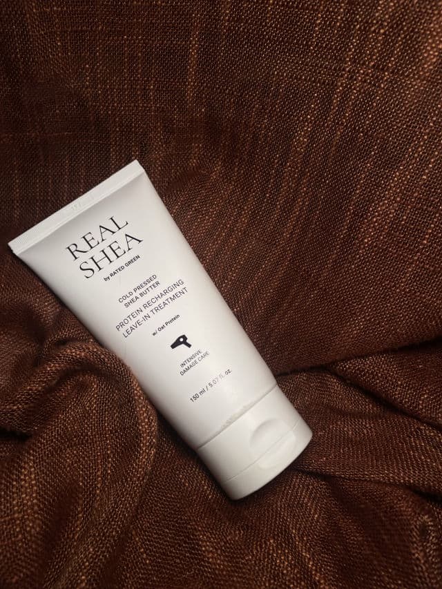 Rated Green Jojoba Dry Shampoo Powder review photo by lisbethlis