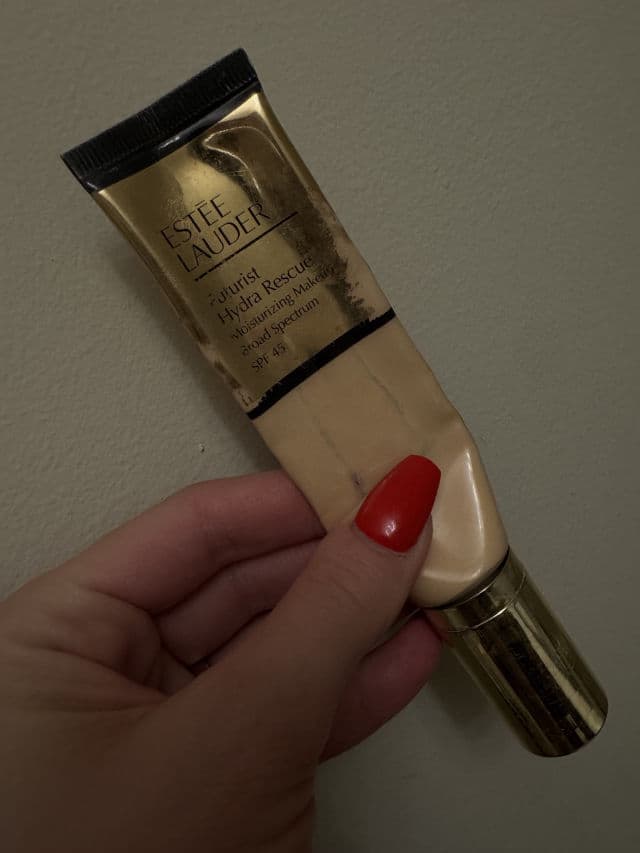 Estee Lauder Futurist Hydra Rescue SPF 45 review photo by Sonya14