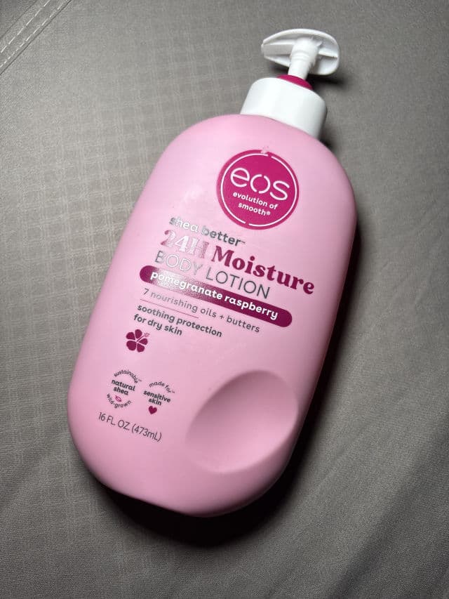 Eos Pomegranate Raspberry Body Lotion review photo by samnikos