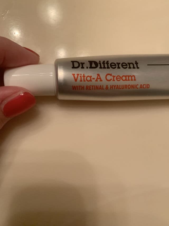 Dr.Different Vita A Cream review photo by AACarroll