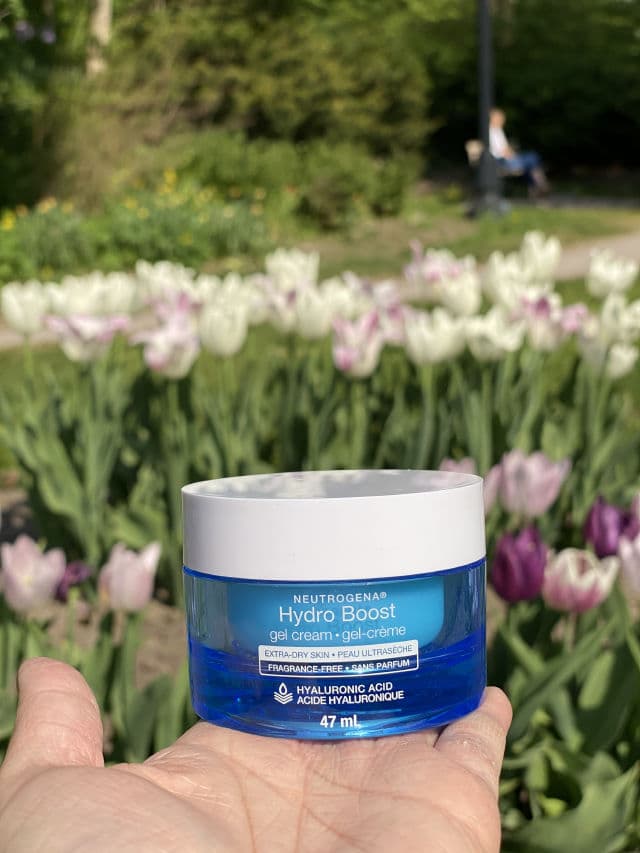 Neutrogena Hydro Boost Gel Cream Extra-Dry Skin review photo by Achilles