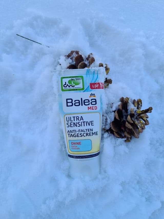 Balea Ultra Sensitive Q10 Anti-Falten Tagescreme LSF 15 review photo by acnecated